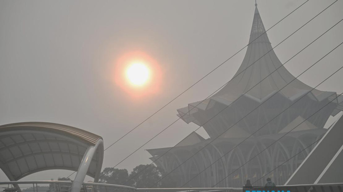 Nearly 600 Sarawak Schools Shut as Severe Drought Threatens Region
