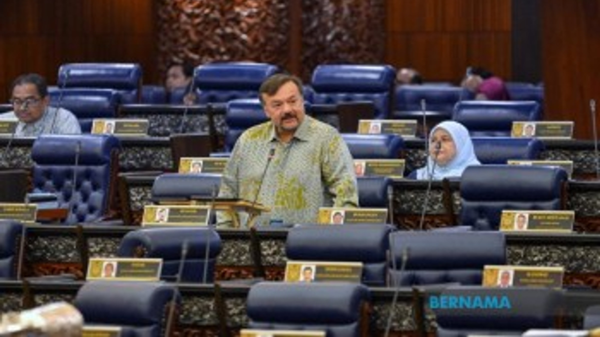 Government Disburses Over RM500 Million in Micro-financing Within Six Weeks