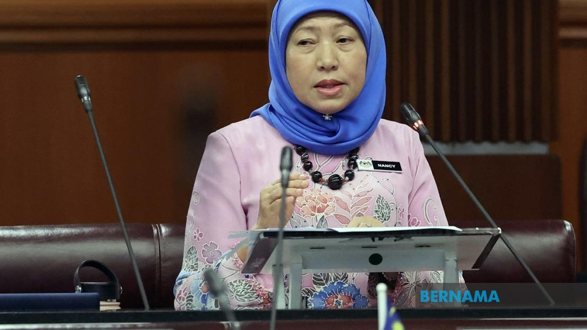 Malaysia Moves to Establish Professional Standards for Social Workers Through New Bill