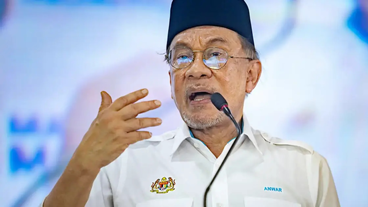 Anwar Cautions Ministers Against Undermining Unity Government Stability in State Elections
