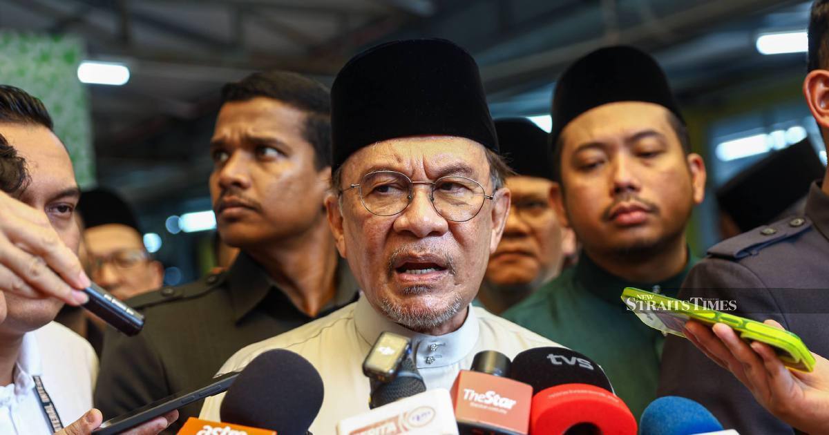 Only Agong Can Revoke Azam Baki's NFCC Post, Says Anwar