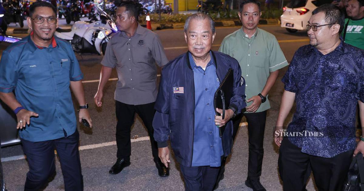 Perikatan Nasional Calls Emergency Supreme Council Meeting as Political Tensions Intensify