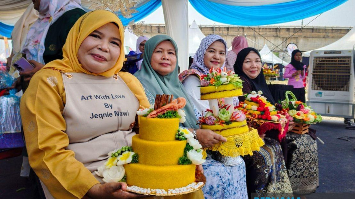 From Resort Marketing to Pulut Kuning: How a Kelantan Woman Built a Thriving Food Business