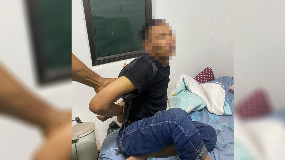 Rapid Police Response Leads to Arrest of House Trespasser in Johor Baru