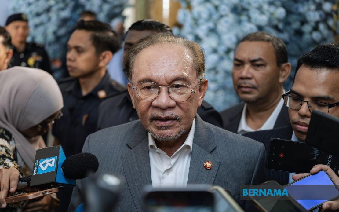 Anwar Yet To Receive Briefing On Four Melaka DAP Assemblymen's Withdrawal