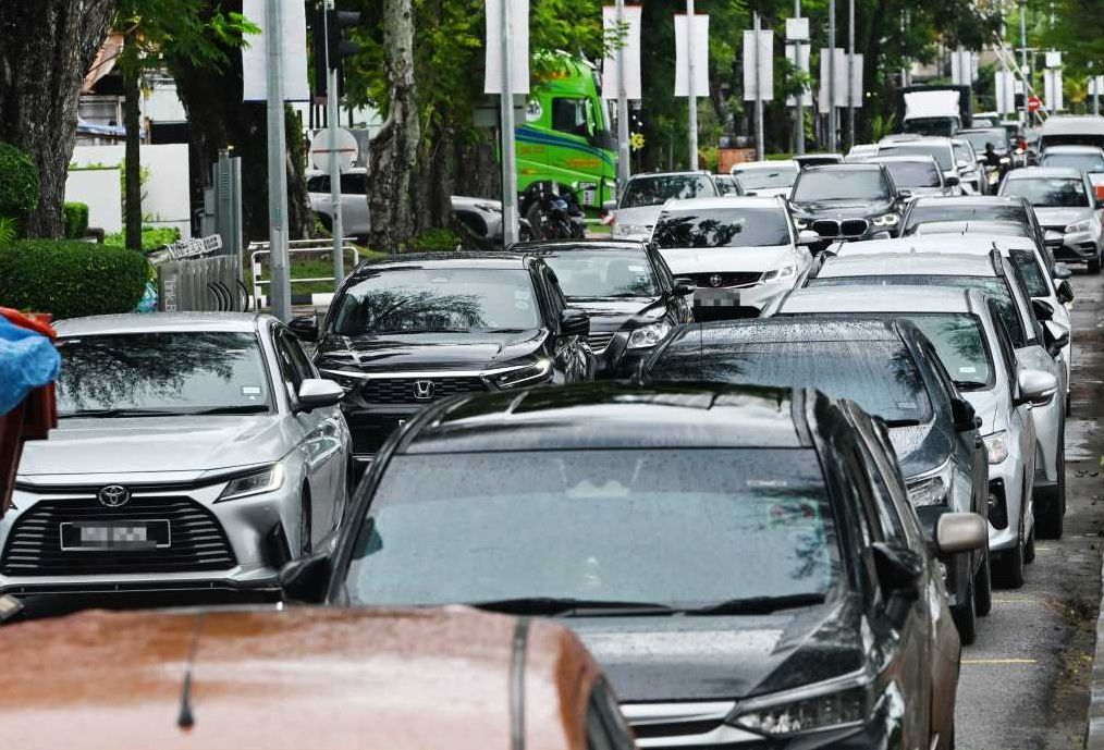 Petaling Jaya MP Demands Full Disclosure on Selangor Parking System Cyberattack