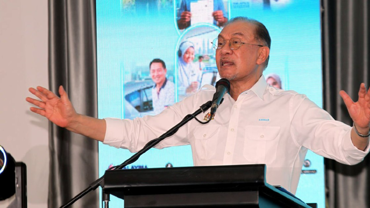 Anwar pledges RM15.3 million boost for Perak religious and pondok schools