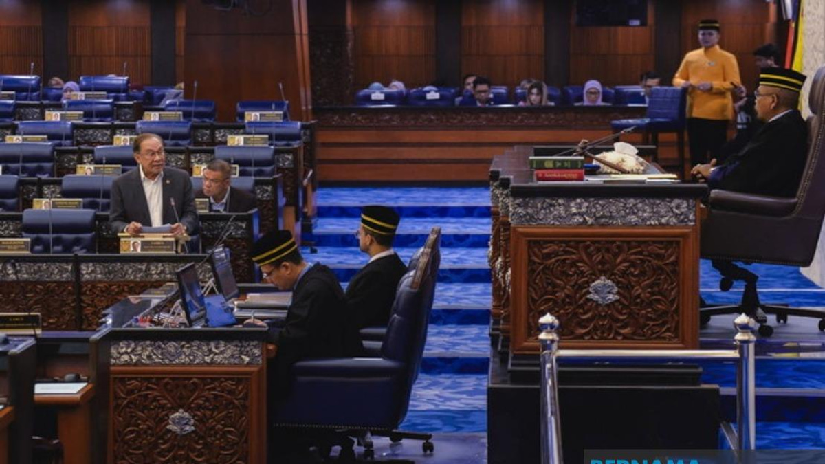 Anwar Reinforces Ban on New Project Announcements During Election Campaigns