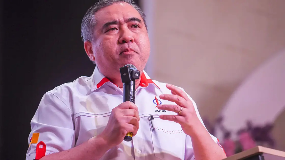 MCA and MIC Must Clarify PAS-BN Alliance Position to Voters, Loke Urges