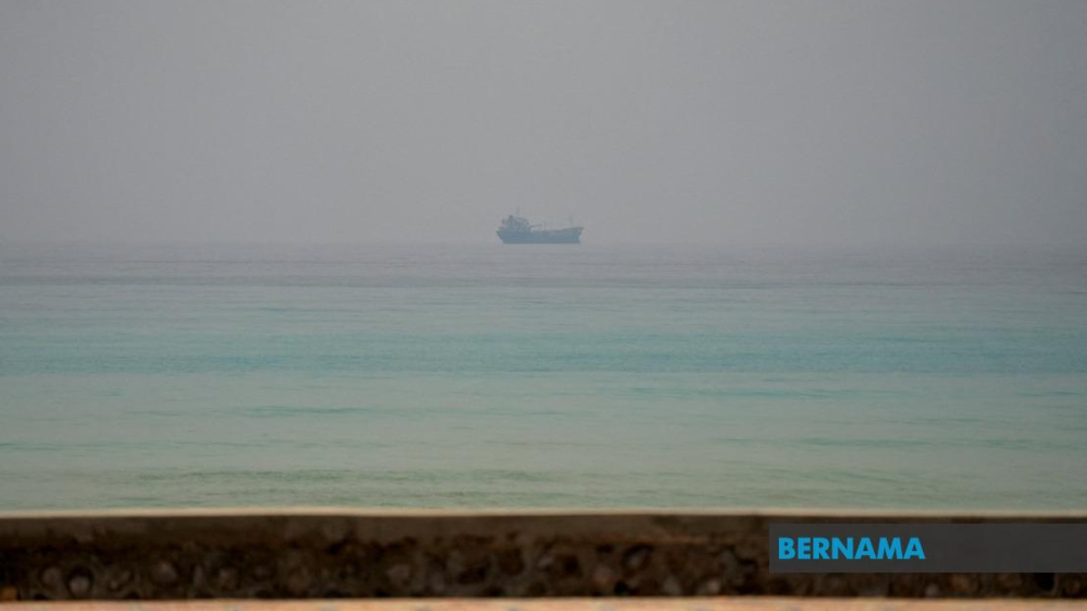 Three Oil Tankers Struck Off Oman; Crew Members Missing as Strait of Hormuz Tensions Escalate