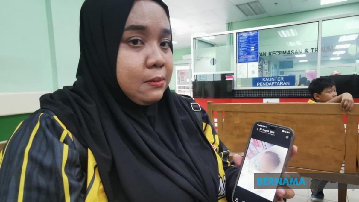 Three-Year-Old Boy Injured When Foot Run Over by Tow Vehicle at Kuala Terengganu National Day Parade
