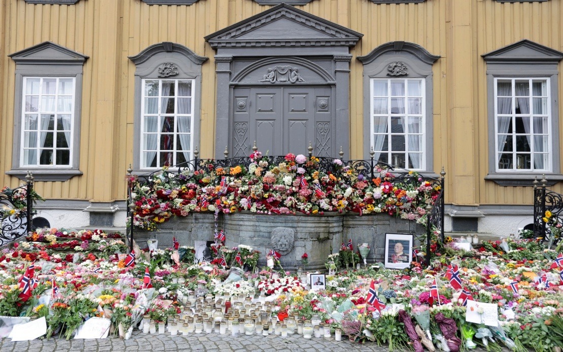 Norway Mourns King Harald V With National Memorial Services; Crown Passes to Son Haakon VIII