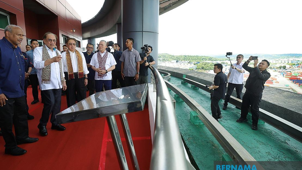 Federal Government Backs Sarawak's Capacity to Manage Bintulu Port Following Status Transfer