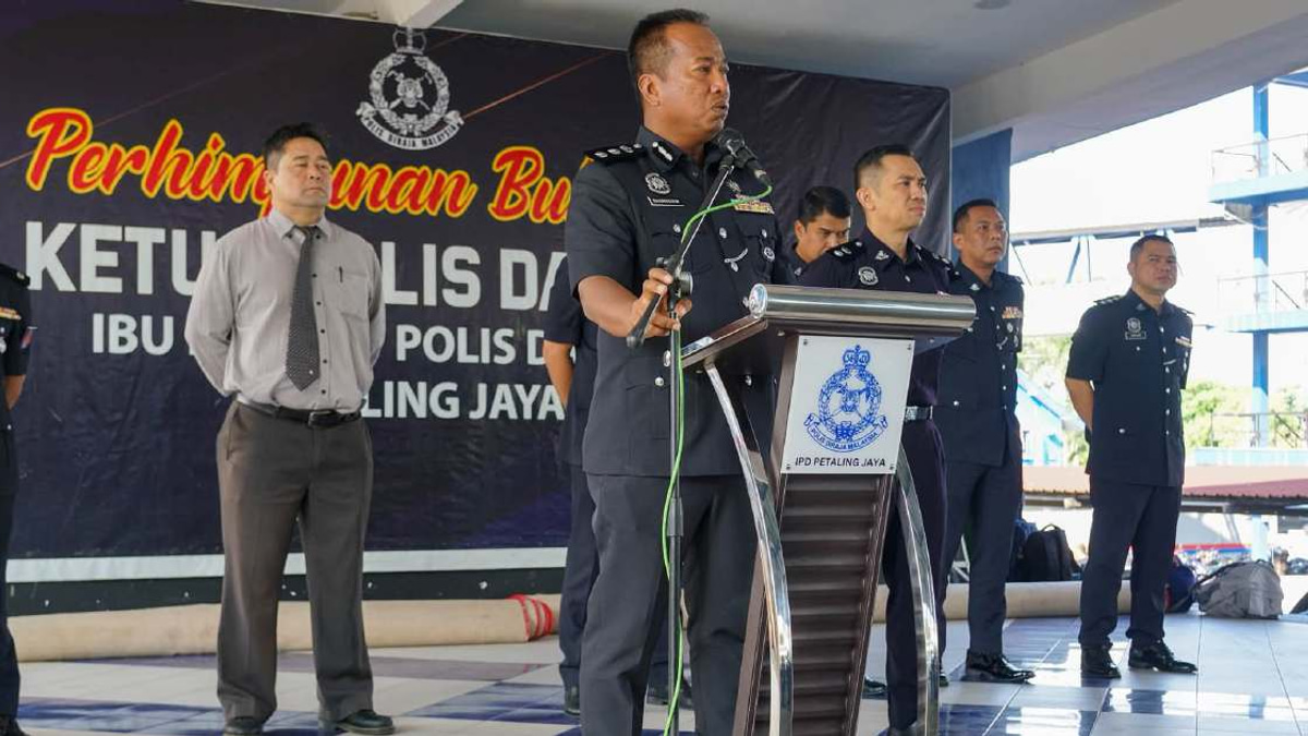 Two men arrested after high-speed police pursuit across Klang Valley