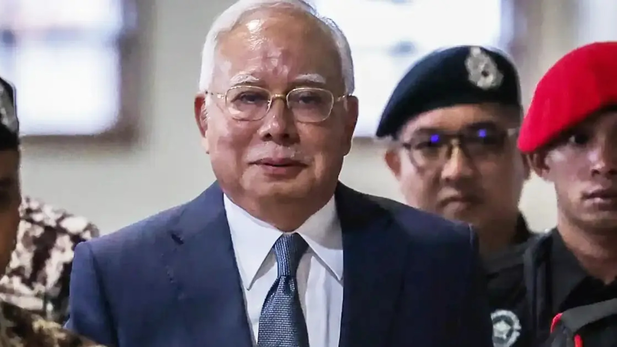 DAP Demands Clarity on MCA's Stance Amid Growing Pressure to Pardon Najib