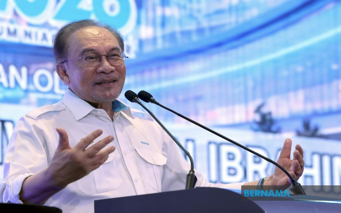 Mentorship Over Mandates: PM Anwar Shifts Bumiputera Entrepreneur Development Strategy