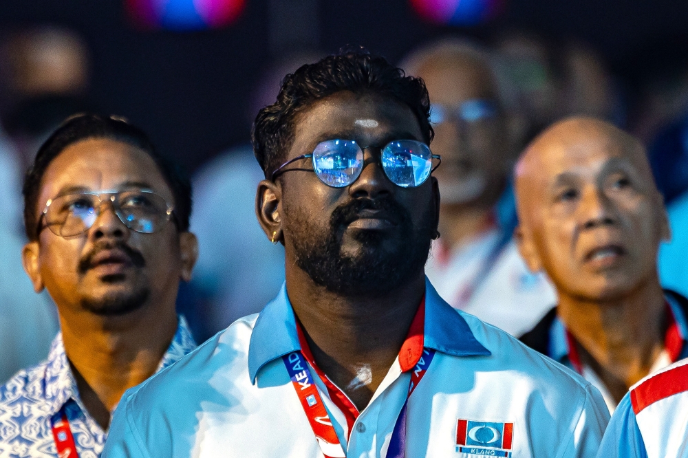 Anwar renews bid to win back departed PKR figures as party faces exodus challenge