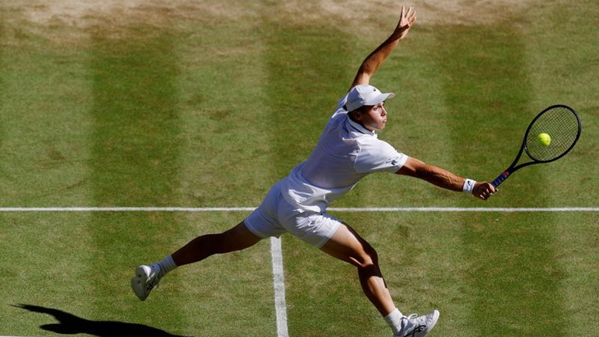 British Wildcard Arthur Fery Emerges as Unlikely Wimbledon Standard-Bearer