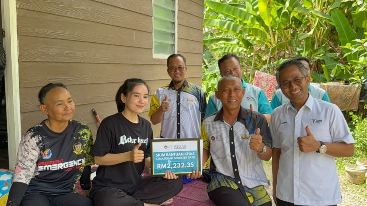UPSI Grants Financial Aid to Three Outstanding Students, Including STPM Achiever Lovely Sabana