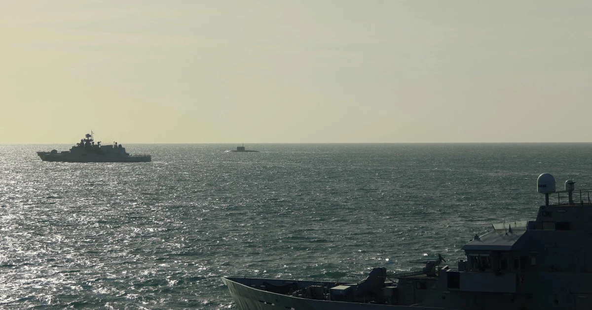 UK PM Downplays Russian Warship Incident in English Channel as 'Reckless' Rather Than Hostile