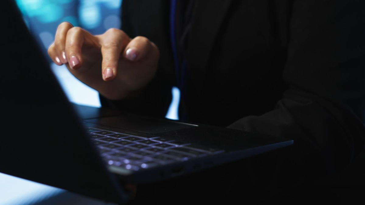 As AI makes fraud harder to detect, here's how to stay safe online