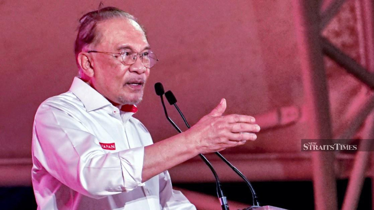 Malaysia's 5.8% Growth Signals Economic Resilience, But Anwar Warns Reform Momentum Must Accelerate