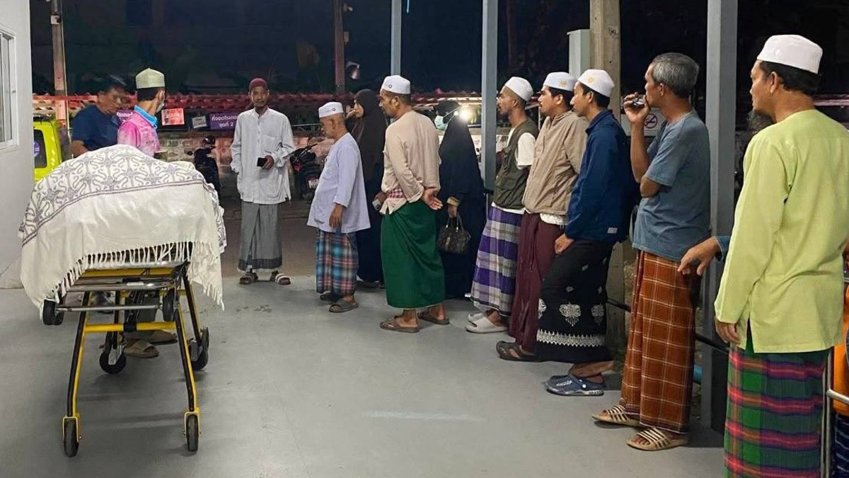 Malaysian Youth Dies in Motorcycle Crash in Southern Thailand