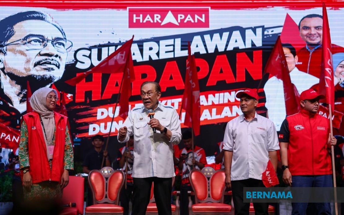 Johor Election Offers Youth Chance to Pick Leaders Focused on Their Future, Anwar Says