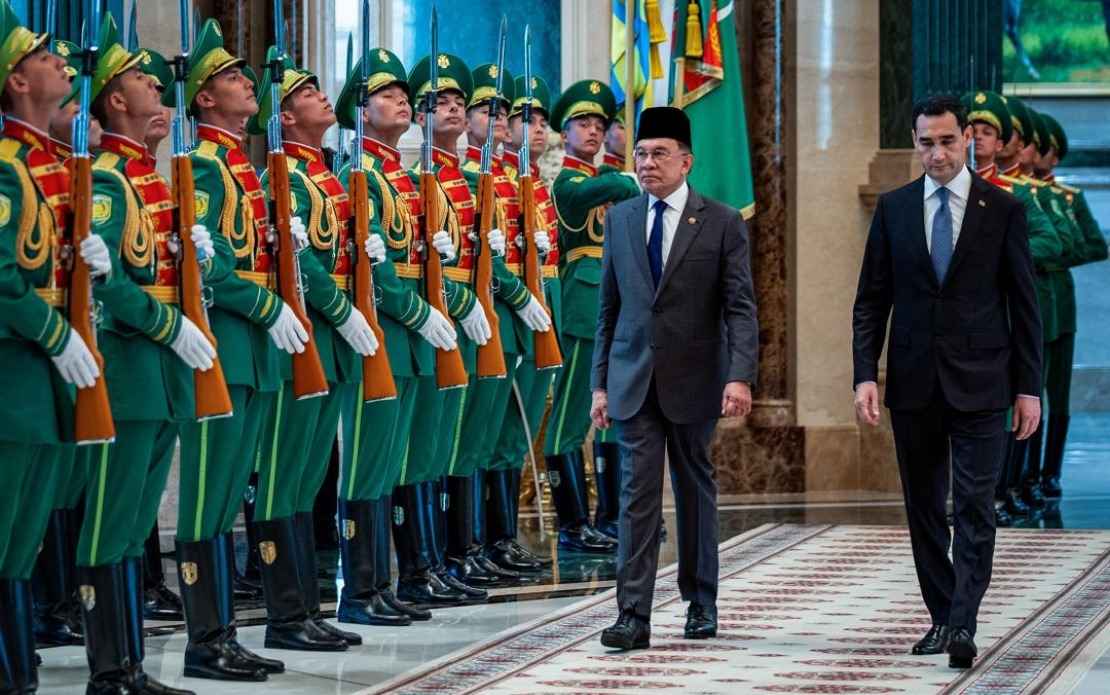 PM Anwar Receives Official Welcome in Turkmenistan, Eyes Closer Bilateral Ties