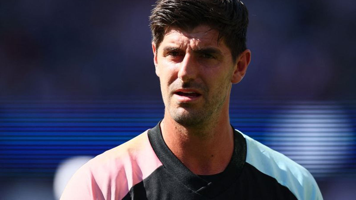 Courtois Backs Van Bommel as Belgium's New Coach, Eyes Selective Return