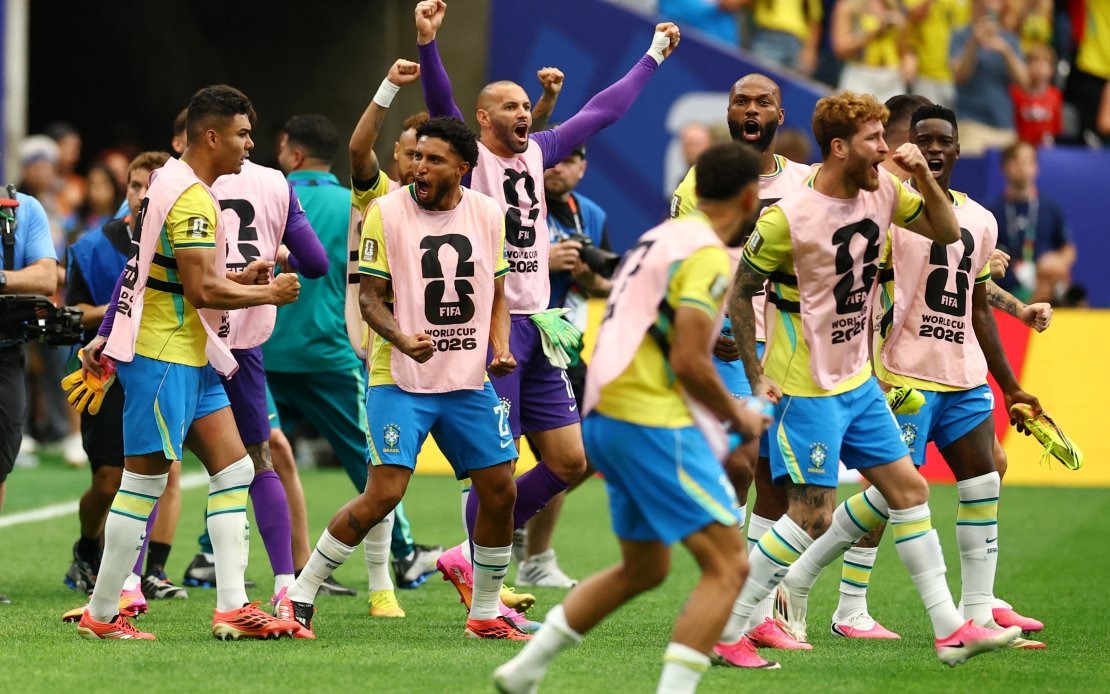 Martinelli's Stoppage-Time Strike Sends Brazil Past Japan Into World Cup Last 16