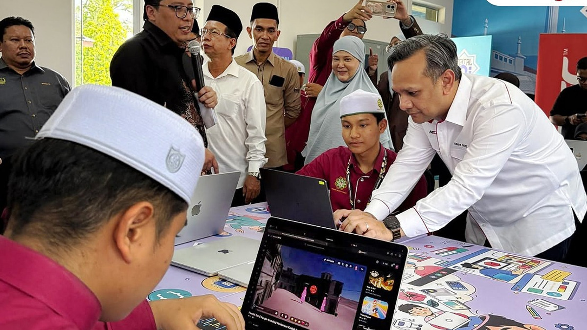 Pondok Darul Furqan Becomes First Islamic School to Get MDEC Digital Maker Hub