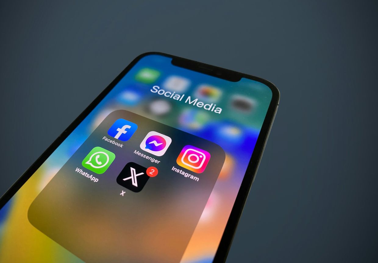 Mexico Charts Course on Social Media Regulation for Young Users