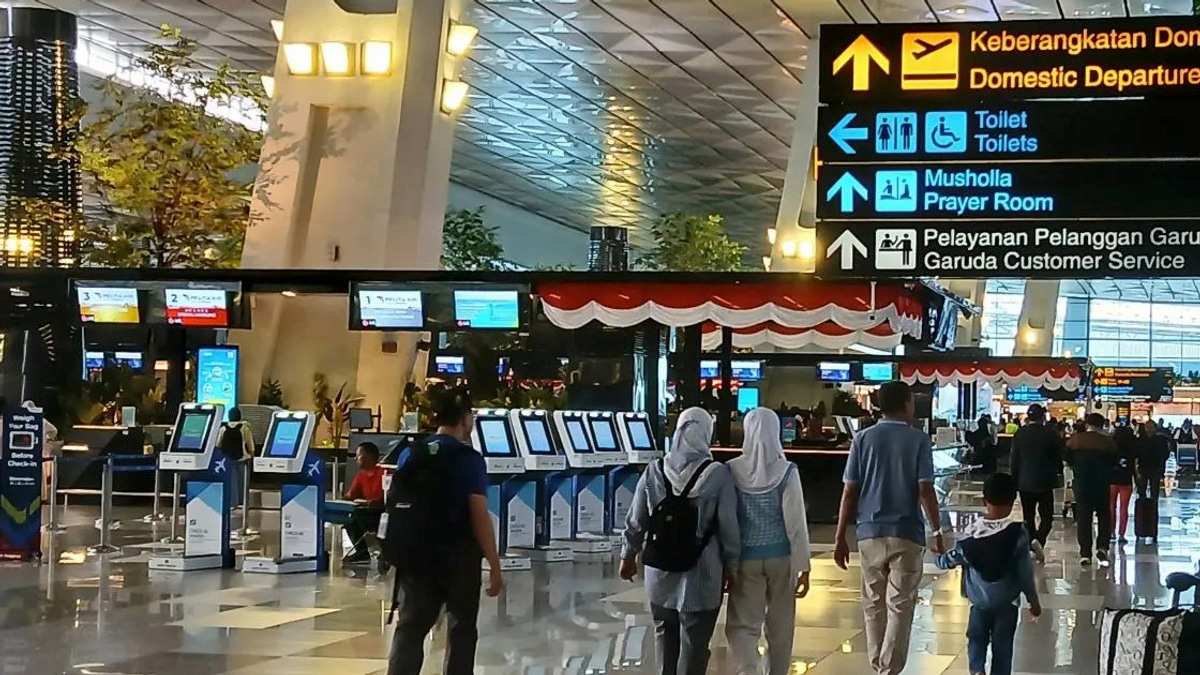 Malaysian pilot held at Indonesian airport for smuggling 70,000 ecstasy pills
