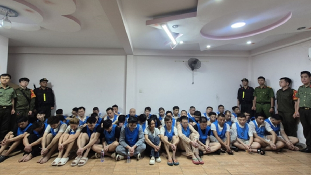 Ho Chi Minh City police dismantle foreign-run online fraud networks with mass arrests