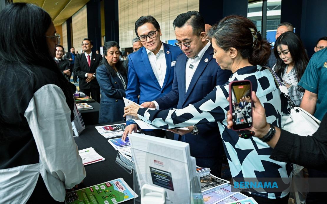 Malaysian Companies Must Embrace Quality and Innovation to Build Global Brand, Says Minister