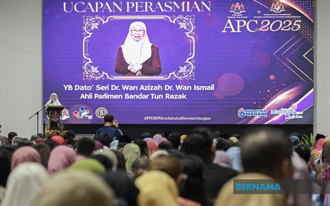 Education's True Purpose Extends Far Beyond Economics, Says Dr Wan Azizah
