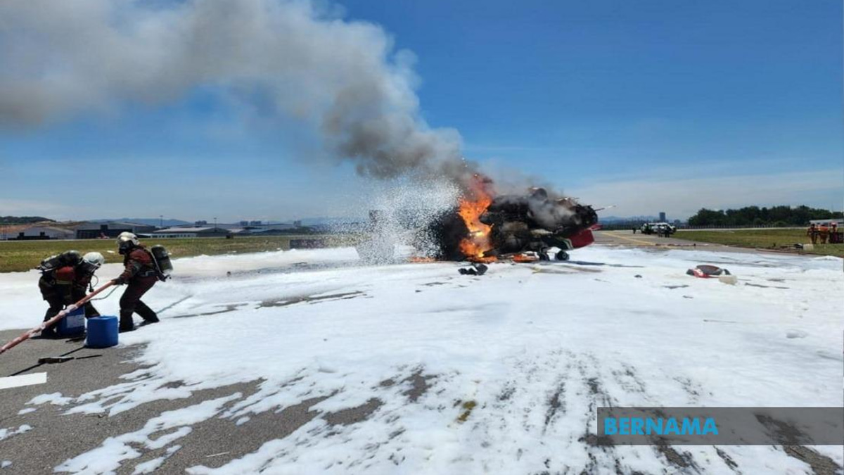 Sultan Abdul Aziz Shah Airport Runway Reopens After Helicopter Fire Incident