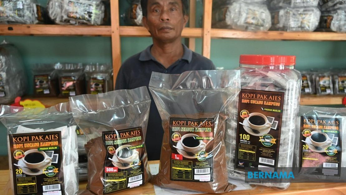 Johor Election Perks Up Coffee Business for Batu Pahat Entrepreneur