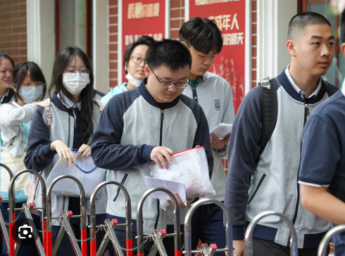 Chinese Universities Escalate Battle Against High-Tech Exam Cheating with Device Bans and AI Proctoring