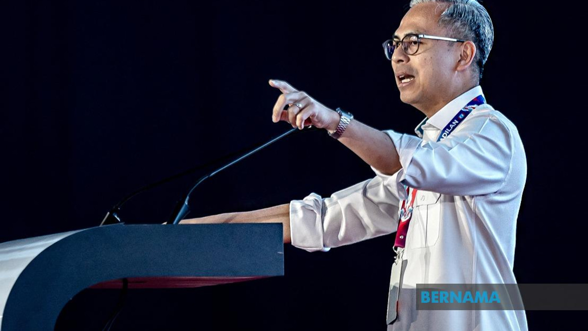 Malaysians Show Growing Respect for National Flag, Says Fahmi