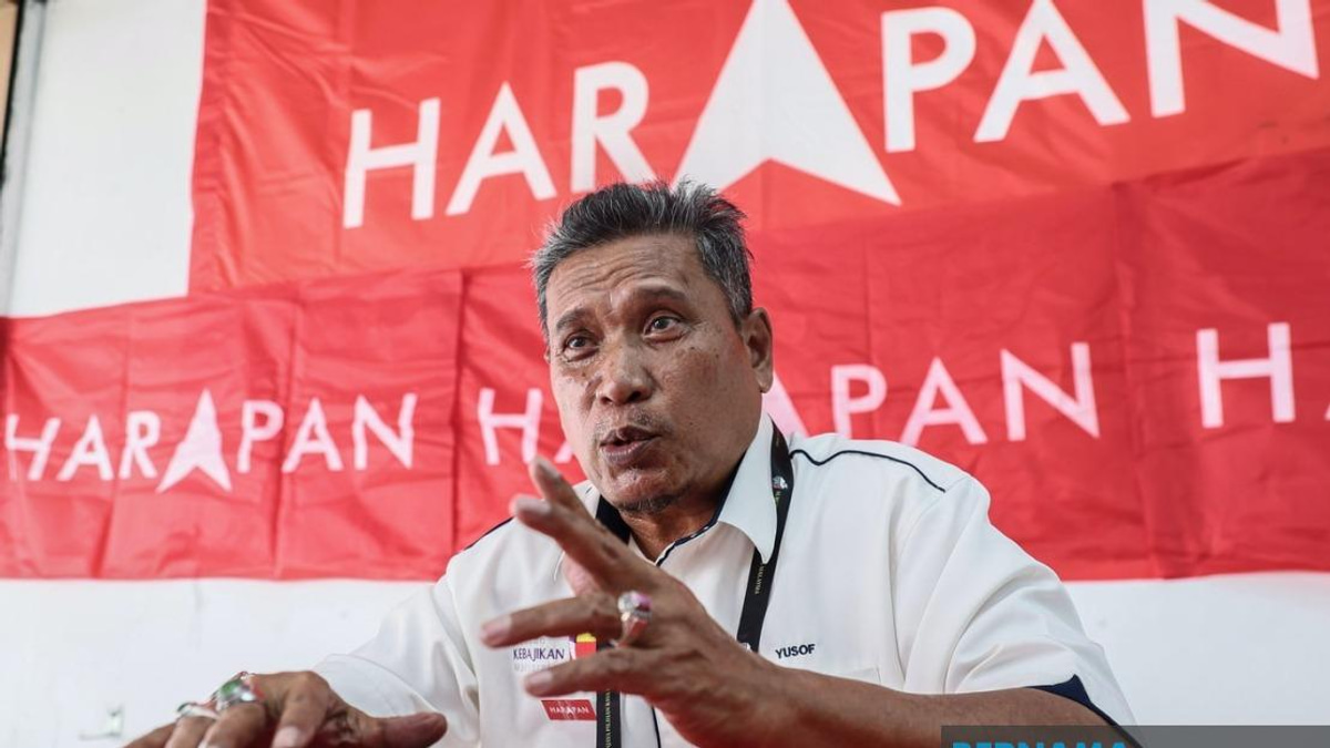 Md Yusof Charts Course for Tenggaroh with Housing and Rural Economy Plan