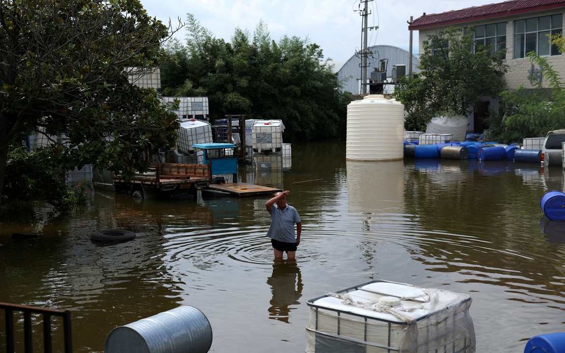 China Mobilizes Major Rescue Operation After Typhoon Dolphin Breaches Levee in Henan