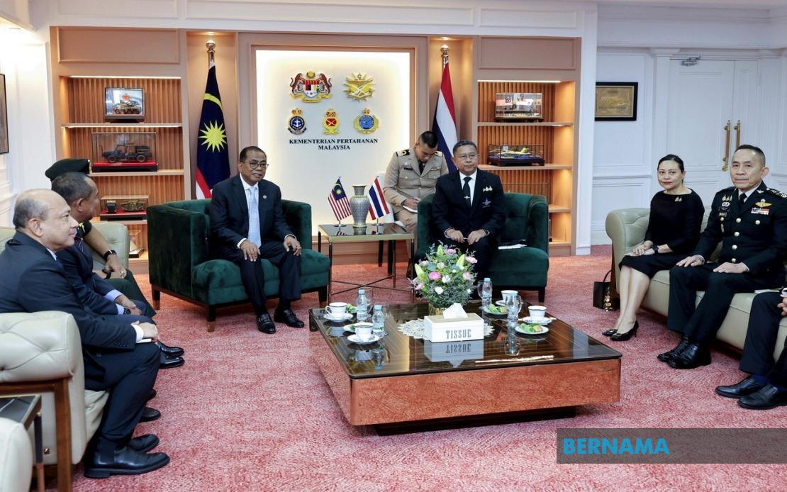 Malaysia to Deepen Defence Ties with Thailand on Southern Peace Push