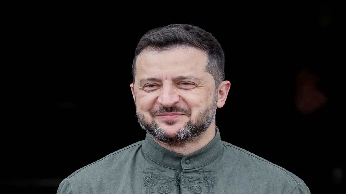 Zelensky Enacts National Heroes Memorial Law Despite Polish Outcry