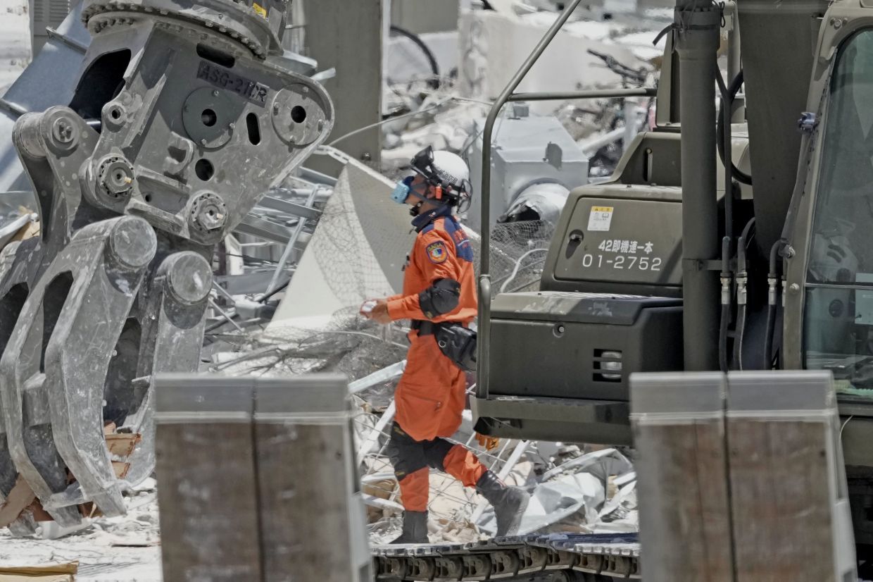 Japan probes LPG leak as likely cause of Kumamoto mall blast that killed three