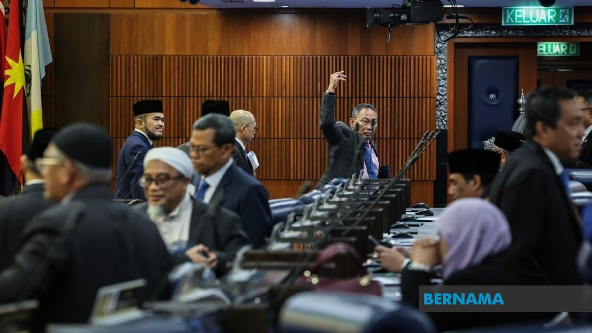 Opposition Boycott of Tabung Haji Debate Weakens Parliamentary Oversight, Say Analysts