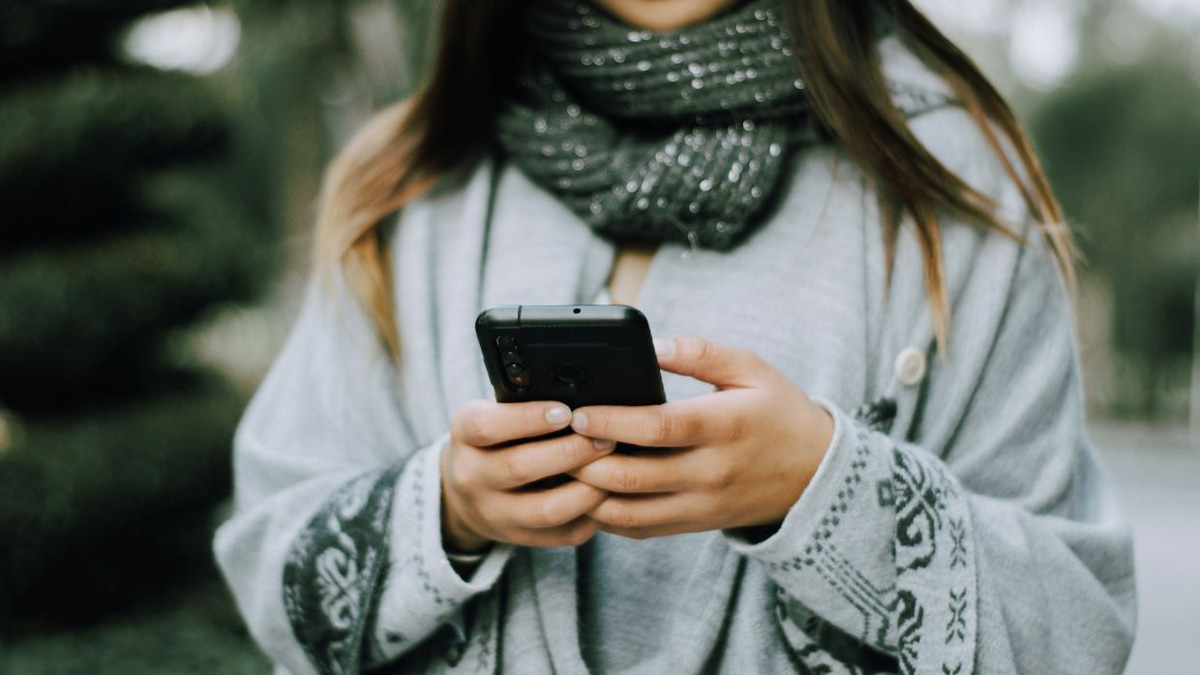 How Online Romance Scams Lure Victims With Fake Love Stories