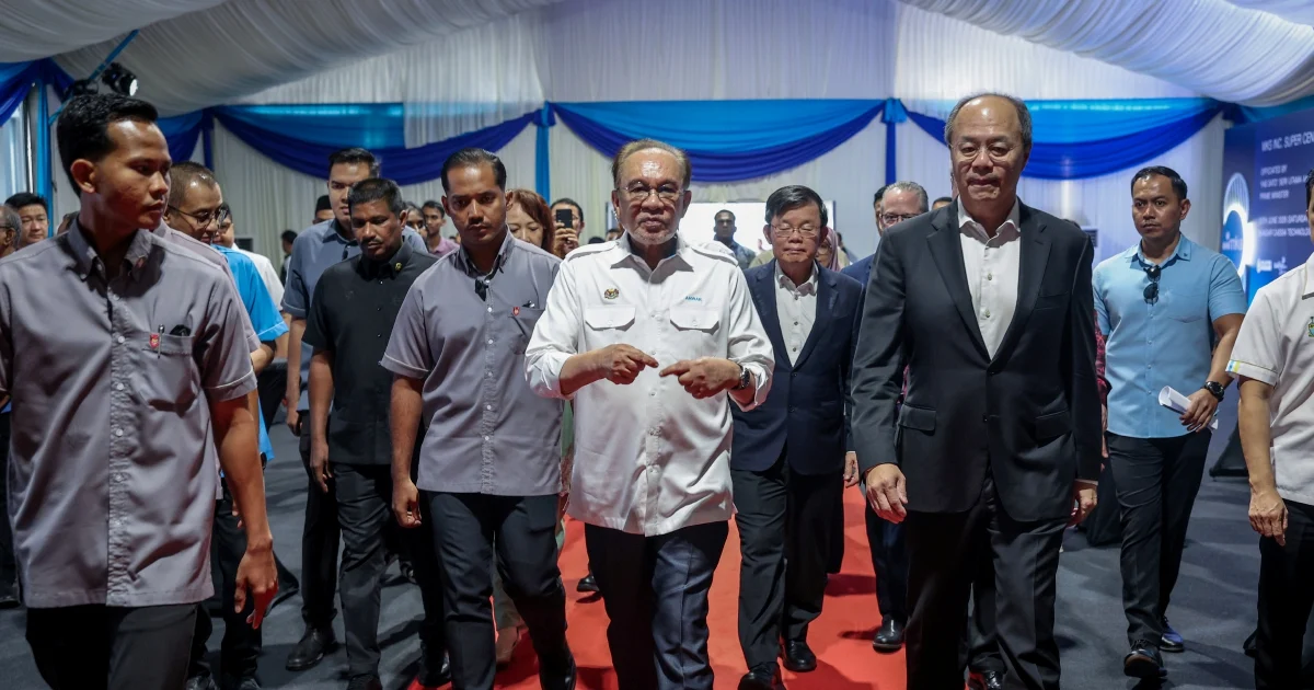 Malaysia's Balanced Foreign Policy Attracts Global Investors, Says Anwar