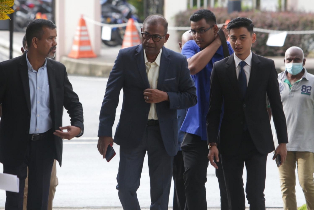 Tabung Haji RCI Speculation Denied: Abdul Azeez's Son Refutes Online Claims of MACC Arrest